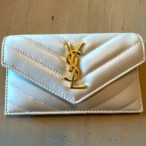 🎁Saint Laurent Cassandre Matelasse Wallet